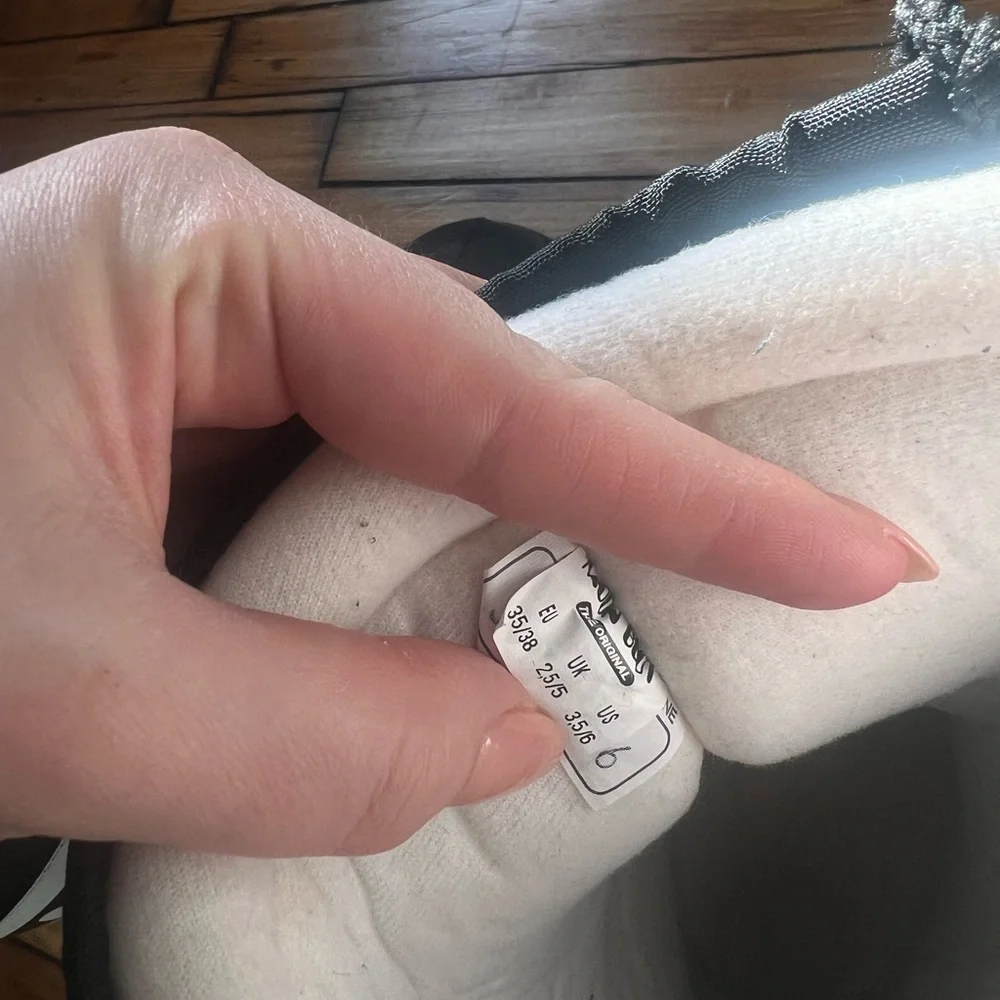 BLACK MOON BOOT - Picture 4 of 5